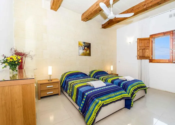 Four Winds Lantställe *